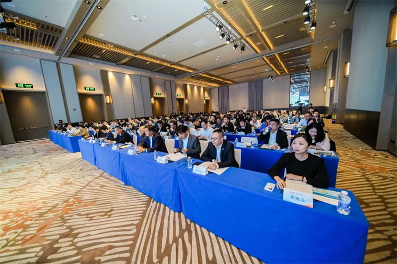 Årsmøtet for Hydroentangled Nonwovens Branch of CCPA og det 28. nasjonale utvekslingsmøtet om Hydroentangled Nonwovens produksjonsteknologi og -applikasjon ble holdt i Nantong